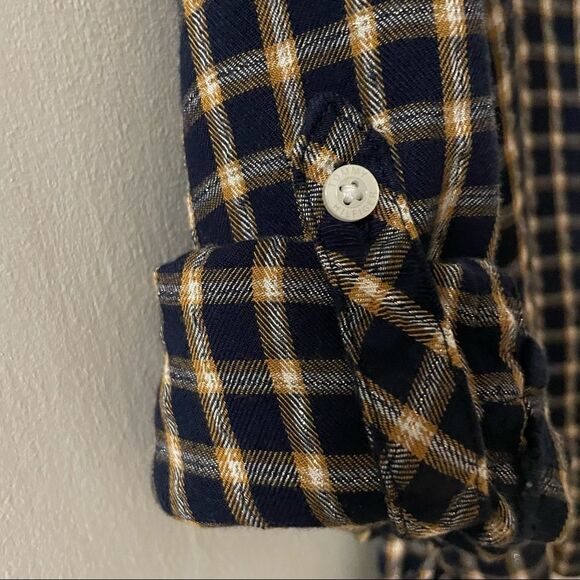 Tommy Hilfiger ~ Navy, yellow plaid shirt ~ size M - Picture 7 of 10